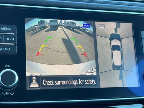 Used 2023 Nissan Leaf SV Plus image 20