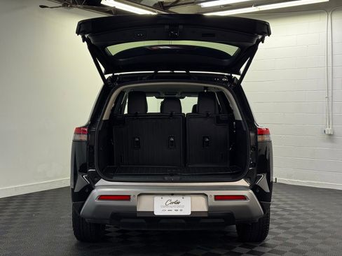 Used 2022 Nissan Pathfinder SL w/ Cargo Package image 34