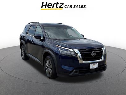 Used 2025 Nissan Pathfinder SV