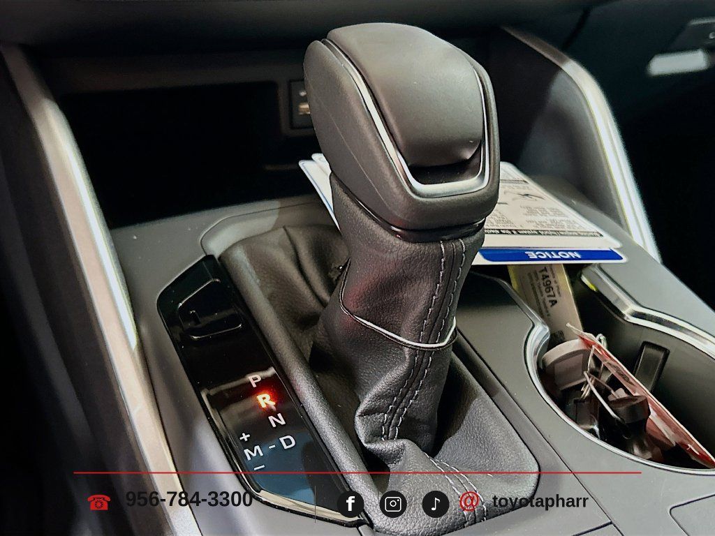 New 2026 Toyota Highlander XSE AWD/4WD image 16