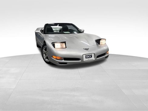 Used 2001 Chevrolet Corvette Convertible w/ Preferred Equipment Group2 image 39