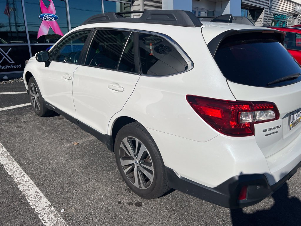 Used 2019 Subaru Outback 2.5i Limited AWD/4WD image 6