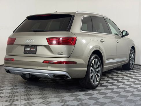 Used 2017 Audi Q7 3.0T Prestige AWD/4WD image 9