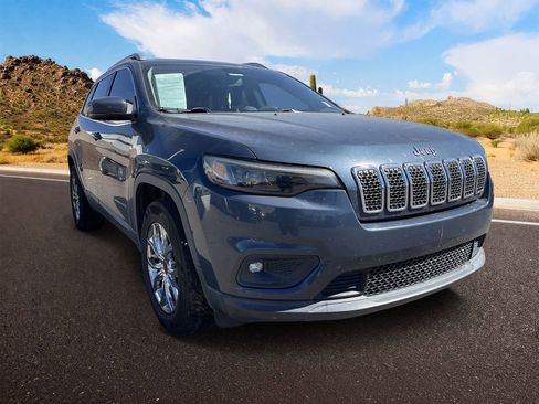 Used 2019 Jeep Cherokee Latitude Plus w/ Comfort/Convenience Group image 1