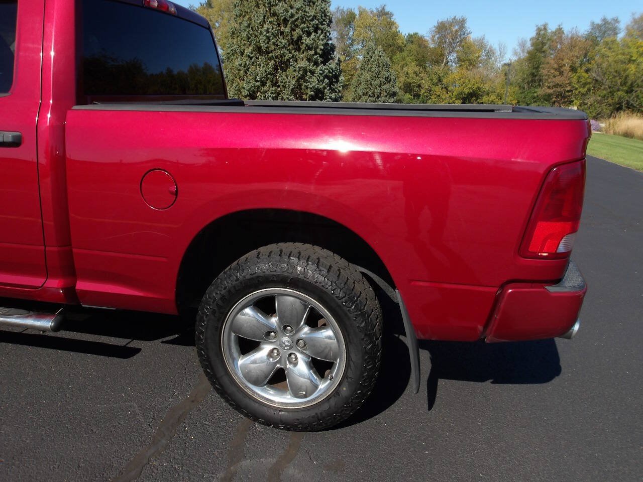 Used 2014 RAM 1500 Express AWD/4WD image 35