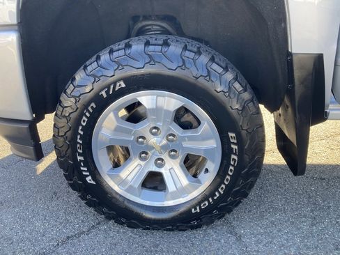 Used 2018 Chevrolet Silverado 1500 LT w/ All Star Edition image 24