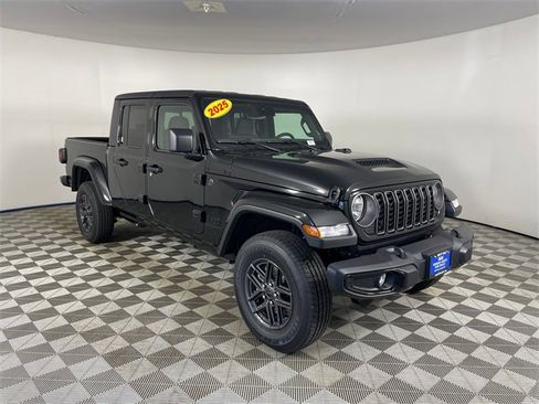 New 2025 Jeep Gladiator Sport image 7
