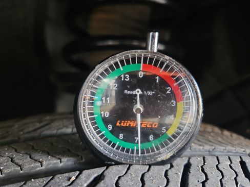 Used 2018 GMC Acadia SLT image 28