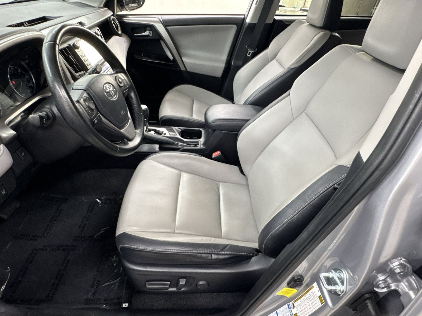 Used 2017 Toyota RAV4 Limited AWD/4WD image 16
