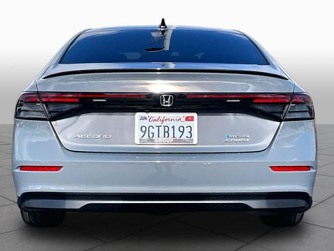 Used 2023 Honda Accord Sport image 4