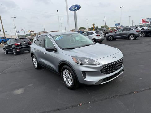 Used 2022 Ford Escape SE w/ Convenience Package image 3