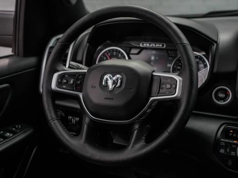 Used 2019 RAM 1500 Big Horn AWD/4WD image 7