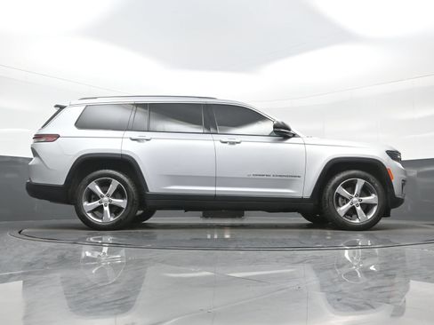 Used 2021 Jeep Grand Cherokee L Limited AWD/4WD image 33