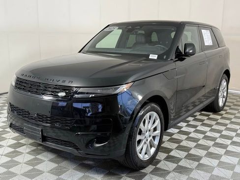 Used 2025 Land Rover Range Rover Sport SE AWD/4WD image 2