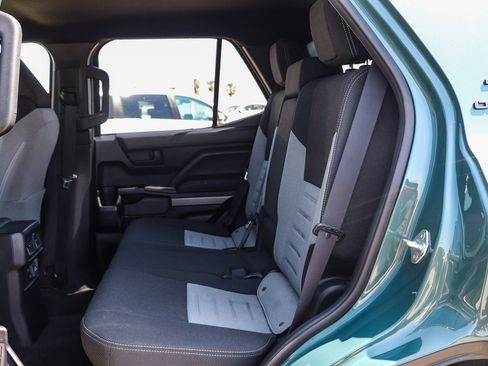 Used 2025 Toyota 4Runner TRD Off-Road image 17