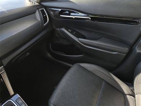 Certified 2024 Kia Seltos EX image 23