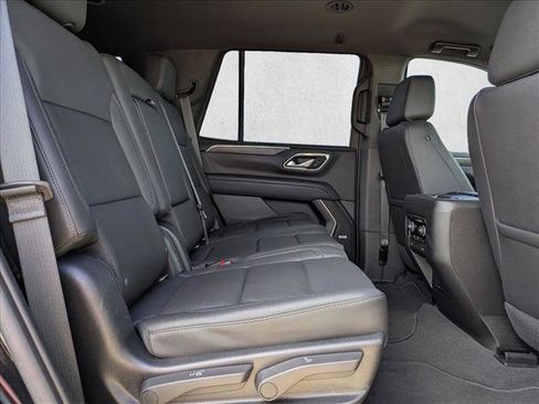 Used 2022 Chevrolet Tahoe Z71 w/ Z71 Off-Road Package AWD/4WD image 20