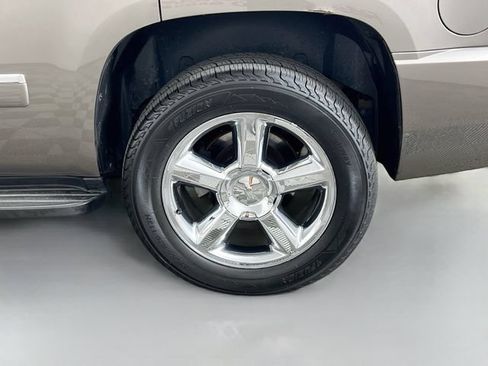 Used 2012 Chevrolet Tahoe LTZ AWD/4WD image 34
