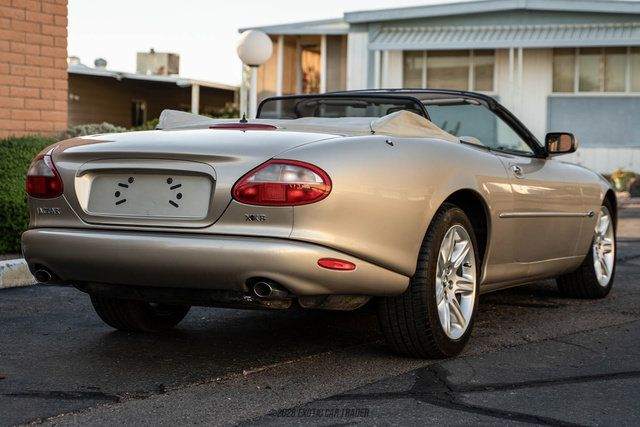 Used 2000 Jaguar XK8 Convertible RWD image 8