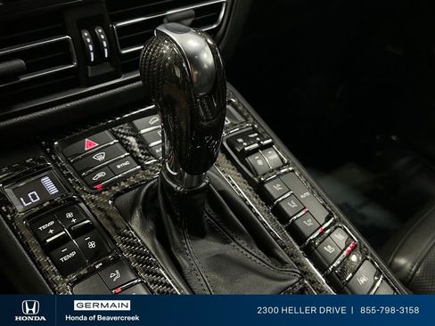 Used 2020 Porsche Macan AWD/4WD image 25