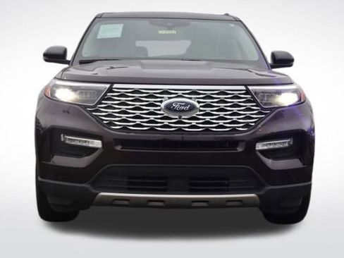 Used 2022 Ford Explorer Platinum w/ Equipment Group 601A image 4