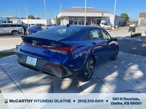 Certified 2025 Hyundai Elantra Sport FWD image 15