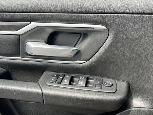 Used 2023 RAM 1500 Big Horn AWD/4WD image 28