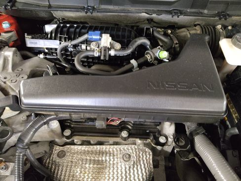 Used 2015 Nissan Rogue SL FWD image 30