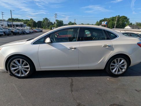 Used 2012 Buick Verano Leather FWD image 4