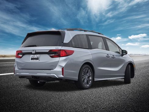 New 2026 Honda Odyssey Touring image 19