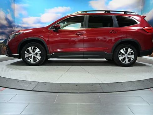 Used 2025 Subaru Ascent Premium AWD/4WD image 5