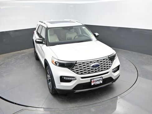 Used 2020 Ford Explorer Platinum w/ Premium Technology Package AWD/4WD image 27