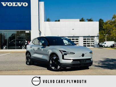 New 2025 Volvo EX30 Plus w/ Protection Package Premier