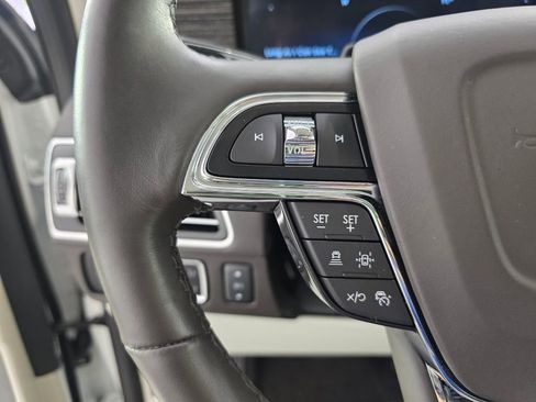 Used 2023 Lincoln Navigator Black Label AWD/4WD image 19