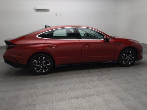 Used 2025 Hyundai Sonata SEL FWD image 10