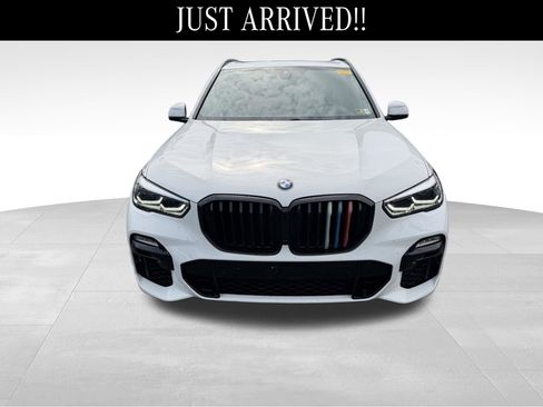Used 2021 BMW X5 xDrive40i w/ M Sport Package AWD/4WD image 2