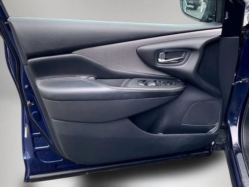 Used 2020 Nissan Murano SV image 17