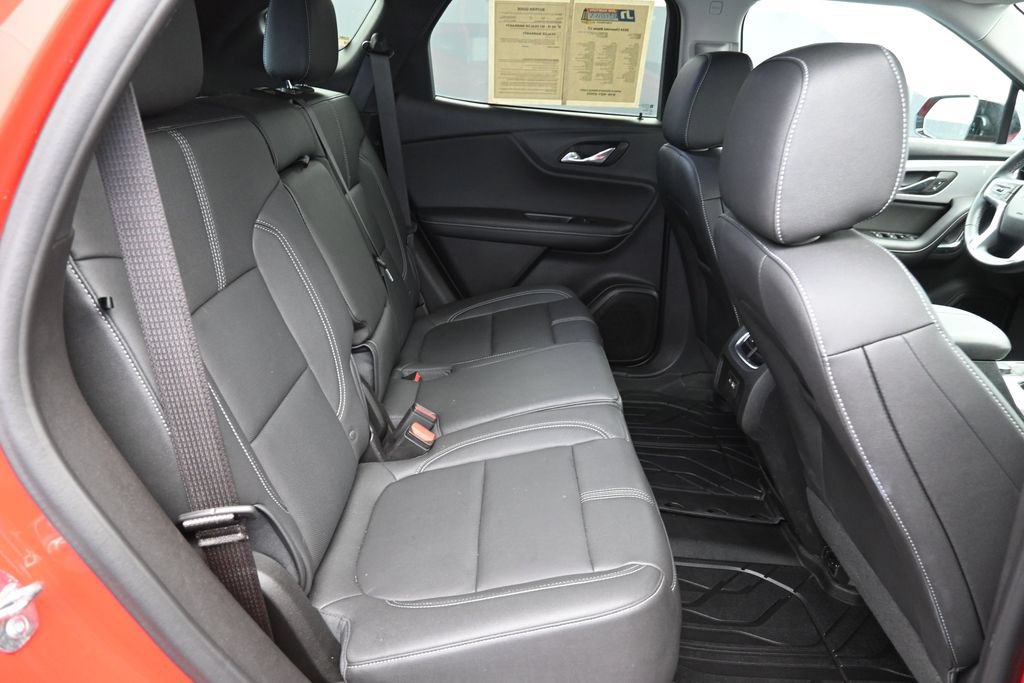 Used 2024 Chevrolet Blazer LT w/ Midnight/Sport Edition FWD image 24