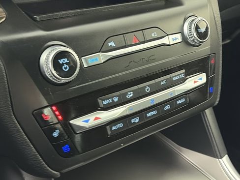 Certified 2020 Ford Explorer Limited image 21