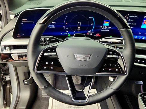 Used 2024 Cadillac Lyriq Sport AWD/4WD image 13