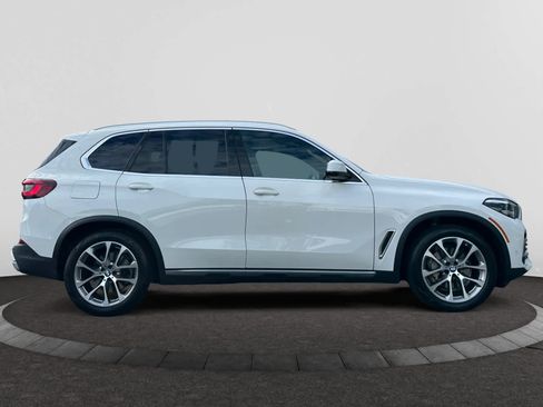 Used 2023 BMW X5 xDrive40i w/ Premium Package image 10