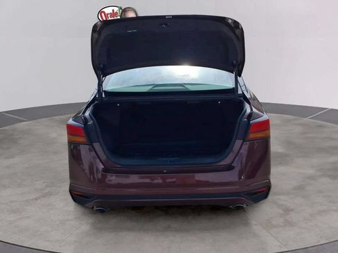 Used 2024 Nissan Altima 2.5 SL FWD image 9