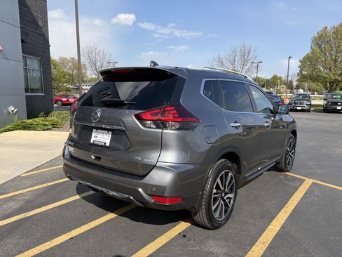 Used 2020 Nissan Rogue SL w/ Premium Package AWD/4WD image 6
