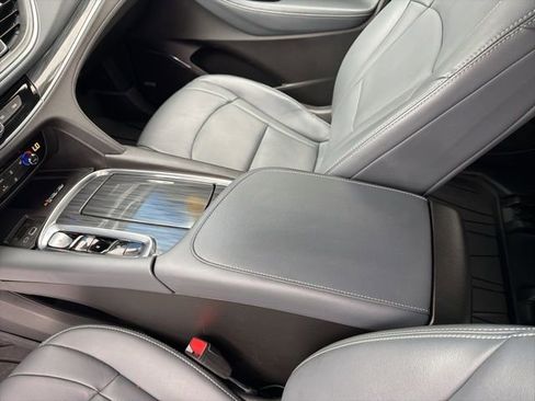 Used 2023 Buick Enclave Essence w/ Experience Buick Package image 32