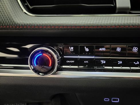 New 2026 Chevrolet Equinox RS image 10