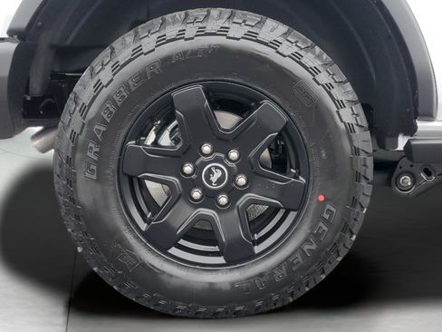 New 2025 Ford Bronco Big Bend w/ Black Diamond Package AWD/4WD image 13