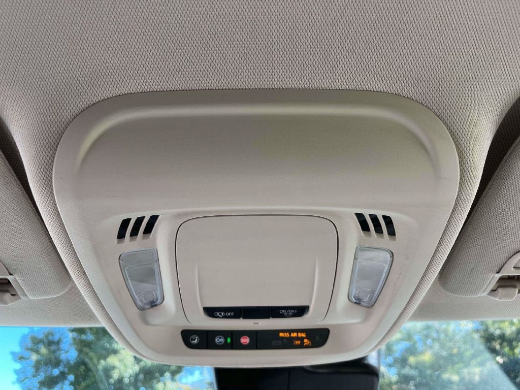 Used 2023 Buick Envision Essence FWD image 35