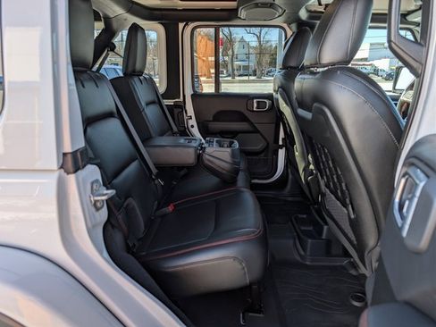 Used 2023 Jeep Wrangler Unlimited Rubicon w/ Steel Bumper Group image 17