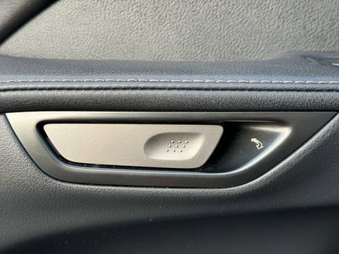 Used 2023 Lexus RX 350h w/ Accessory Package (Z1) image 18