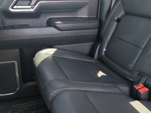 Used 2025 Chevrolet Silverado 1500 LTZ AWD/4WD image 22